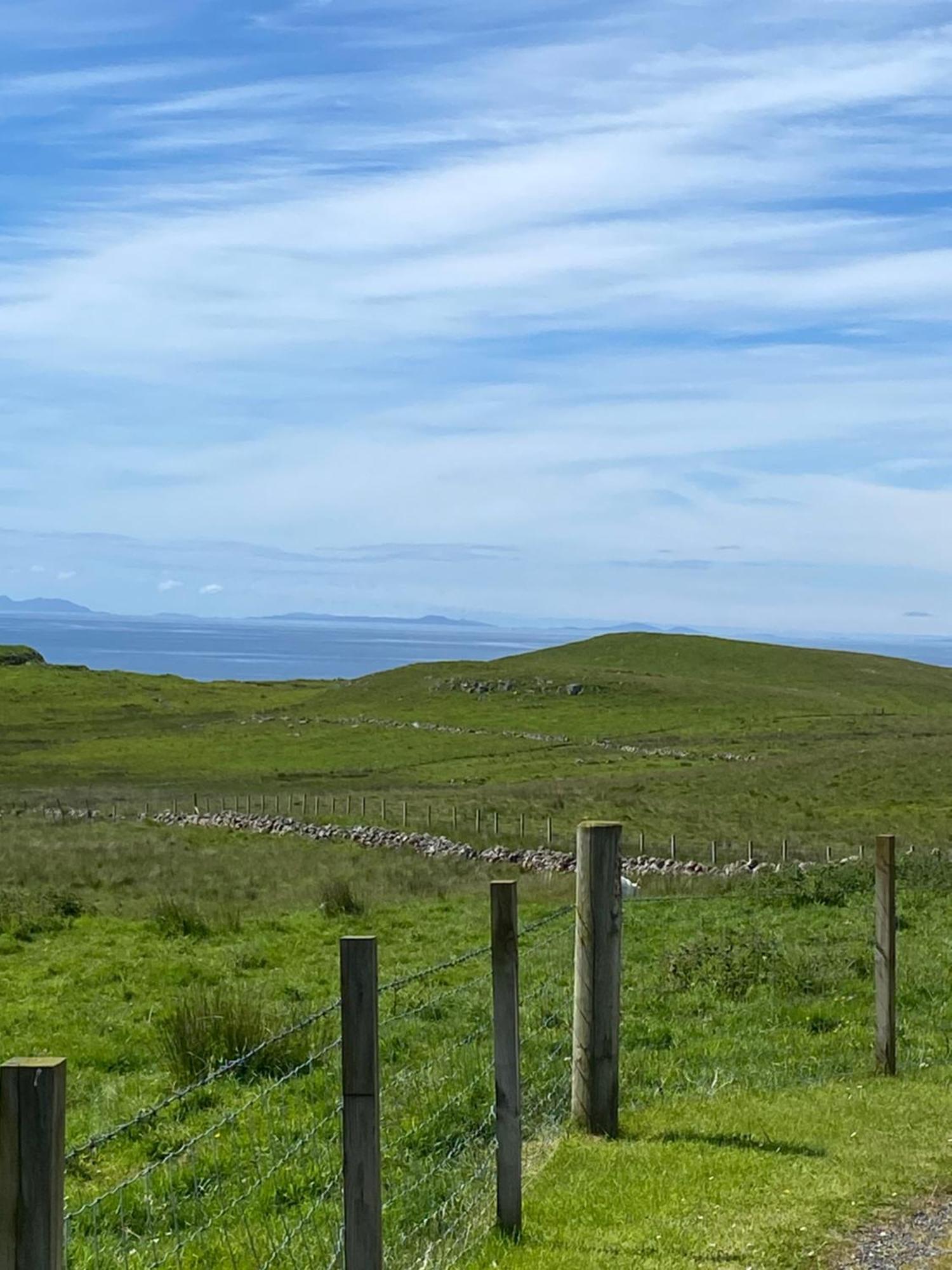 Cnoc Ruaraidh Cottage Kilmuir  Exterior photo